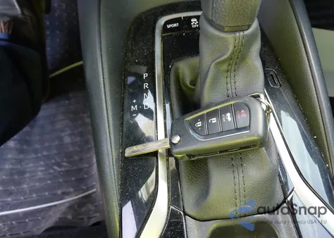 2021 Toyota Corolla Se из США, поврежденный, VIN 5YFS4MCE1MP079797